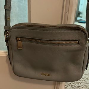 - FOSSIL “Piper Toaster” multi pocketed gray leather crossbody purse. PRIC…